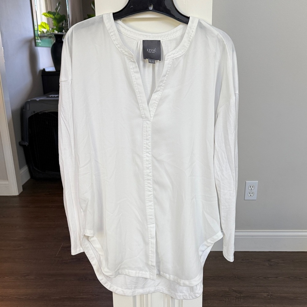 LYSSE New York Vneck long sleeve XS